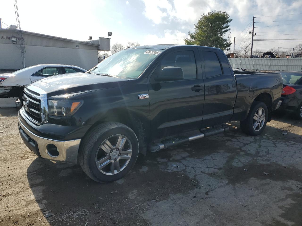 2013 Toyota Tundra Double Cab Sr5 продається в Lexington, KY - Side
