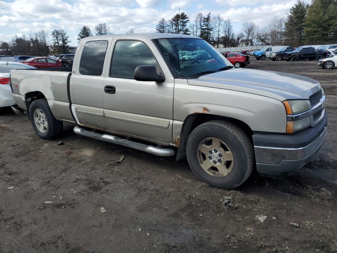 2005 Chevrolet Silverado - Image 4