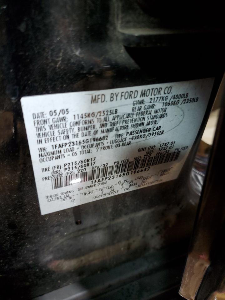 2005 Ford Five Hundred - Image 12