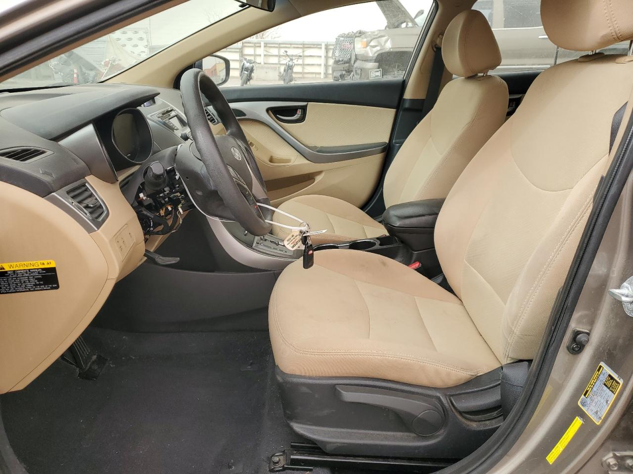 2013 Hyundai Elantra - Image 7