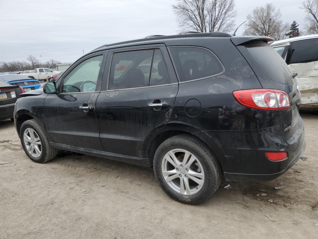 2011 Hyundai Santa Fe - Image 2