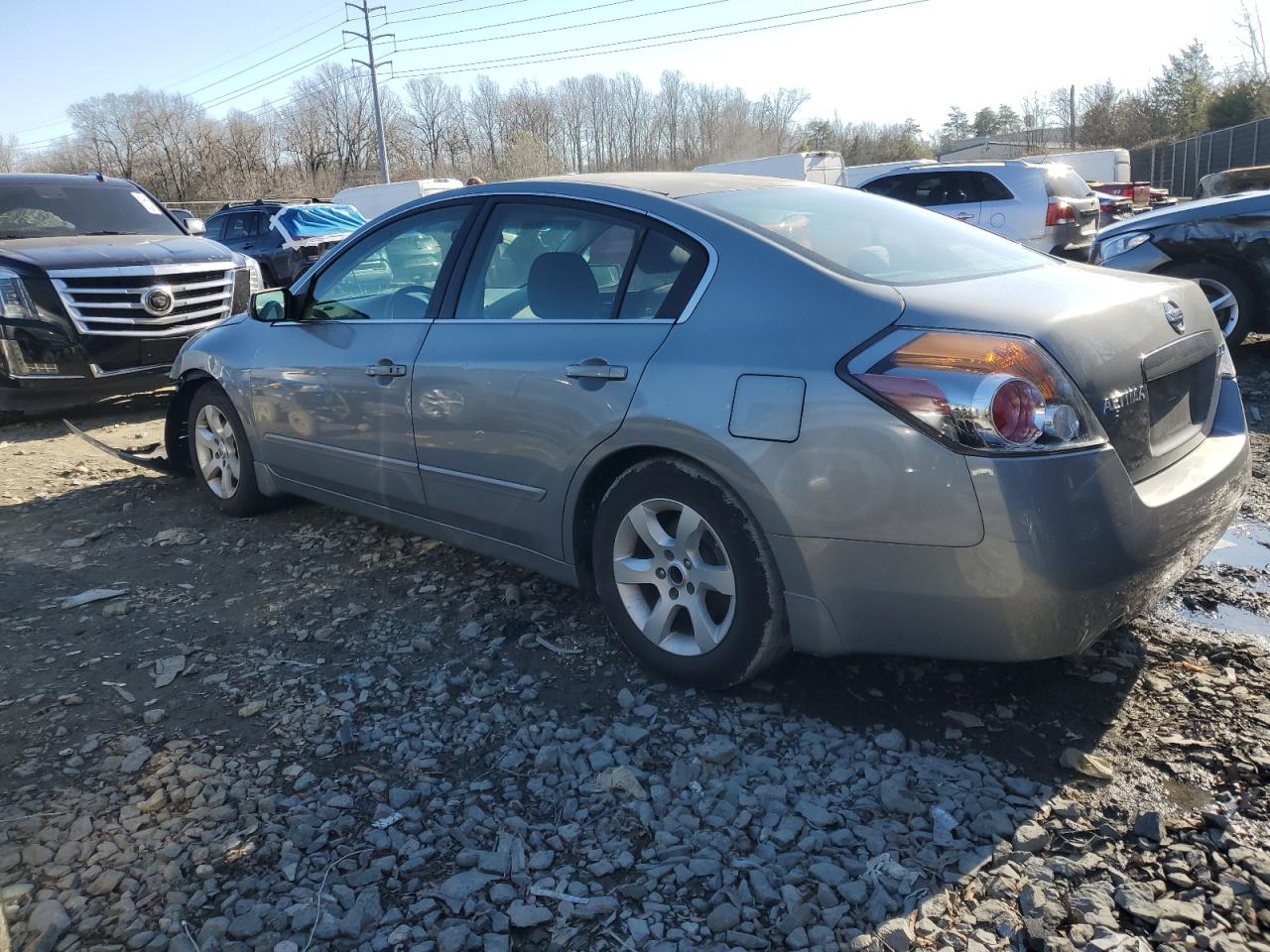 2009 Nissan Altima - Image 2