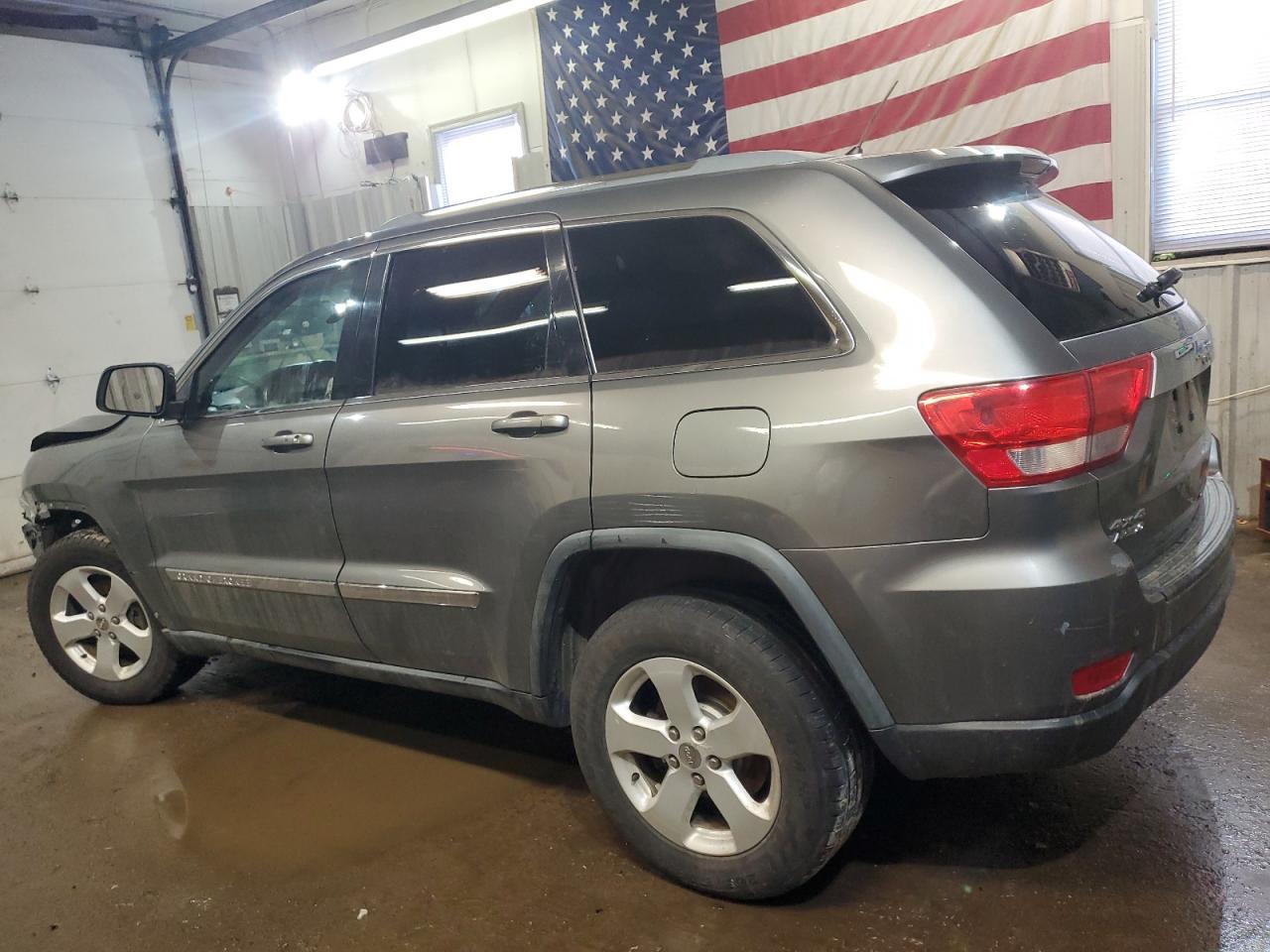 2011 Jeep Grand Cherokee - Image 2