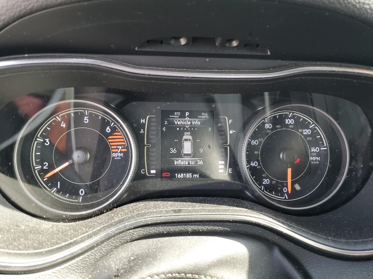 2019 Jeep Grand Cherokee - Image 9