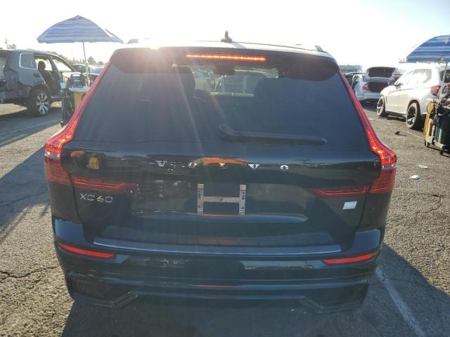  VOLVO XC60 PLUS 2024 Czarny