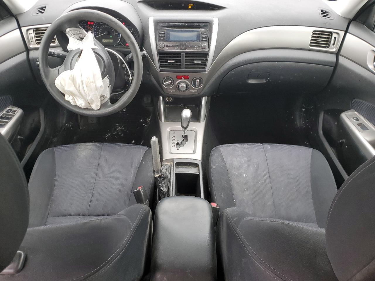 2010 Subaru Forester - Image 8