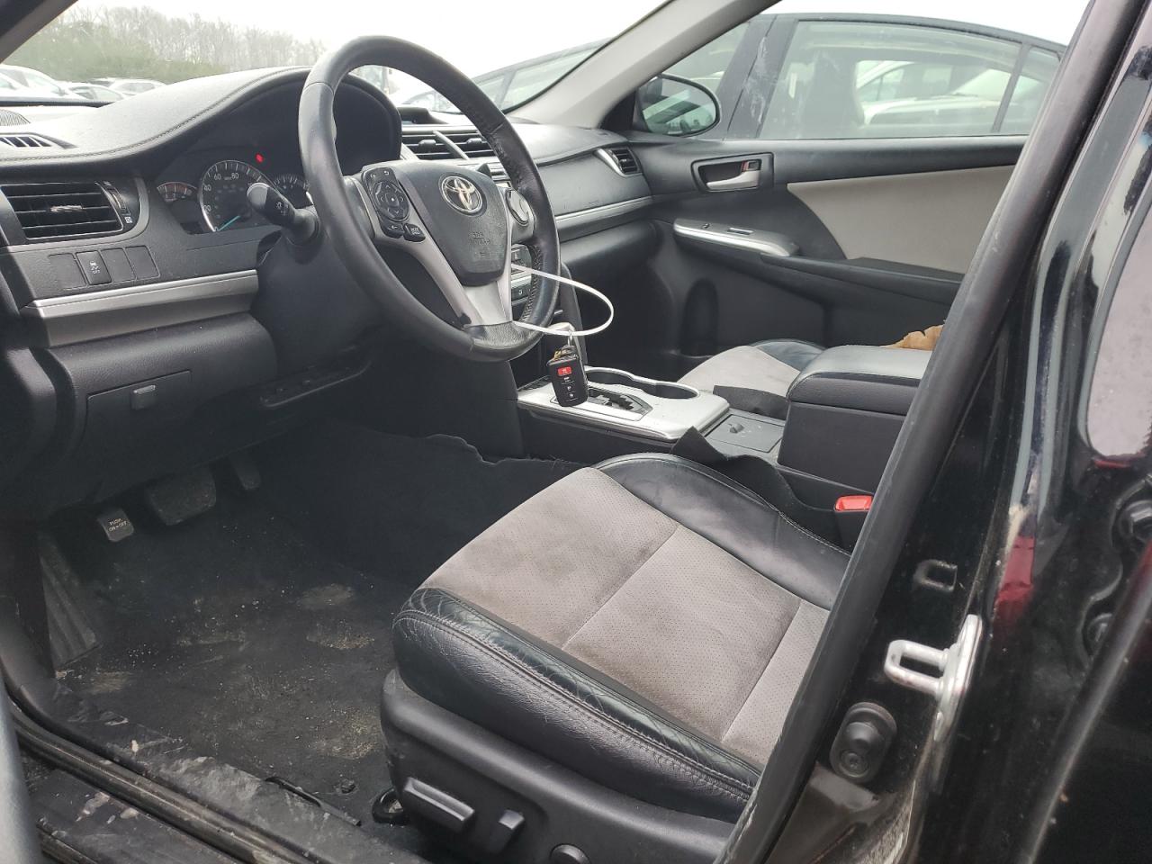 2012 Toyota Camry - Image 7