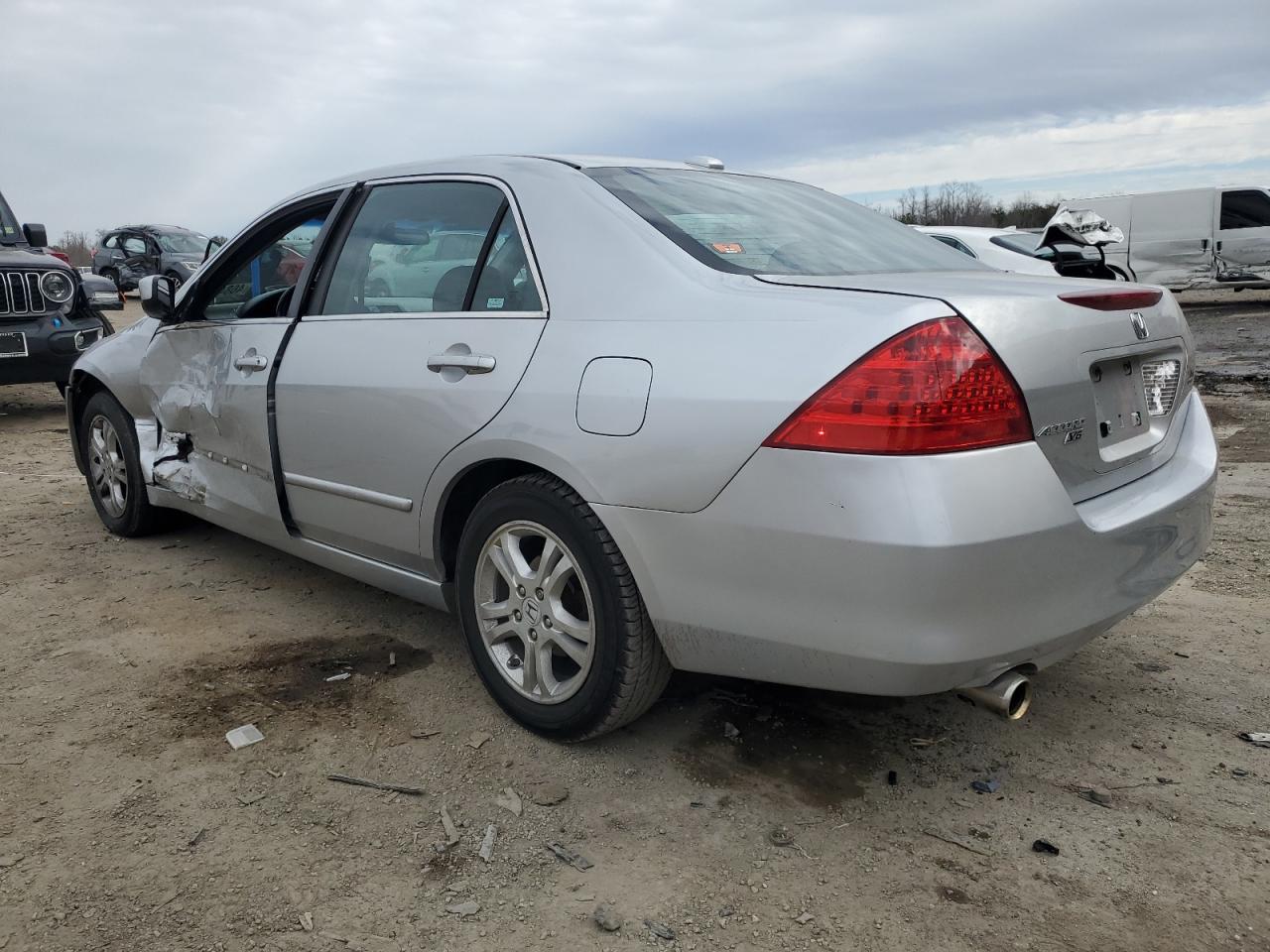 2007 Honda Accord - Image 2