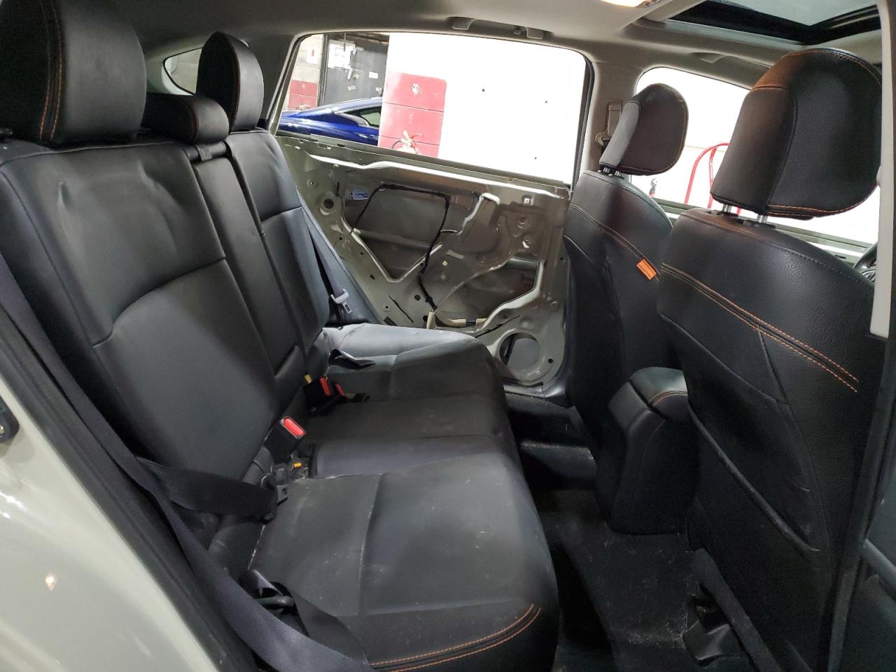 2016 Subaru XV - Image 12