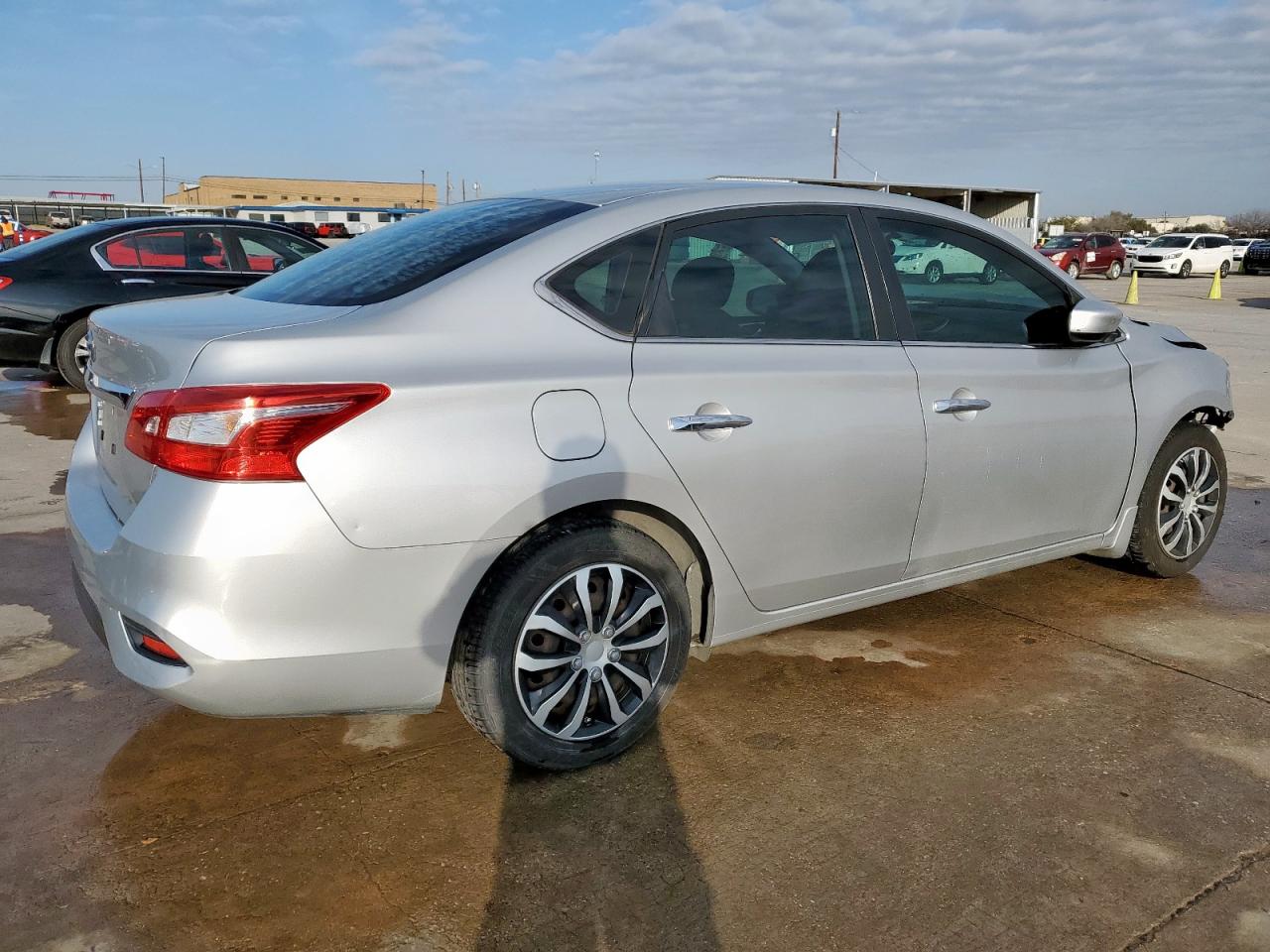 2016 Nissan Sentra - Image 3