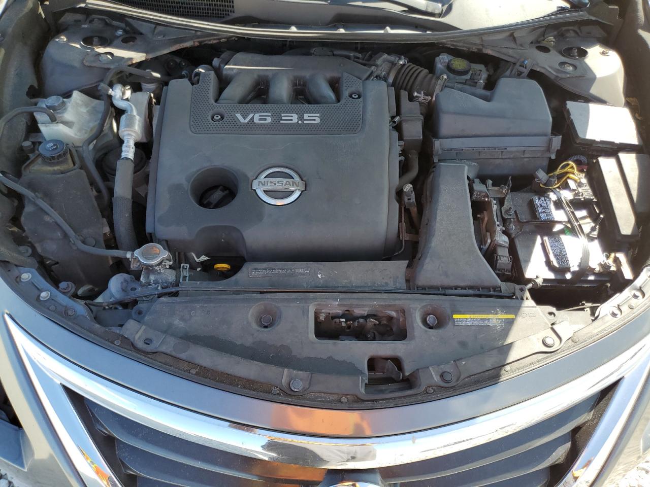 2013 Nissan Altima - Image 12