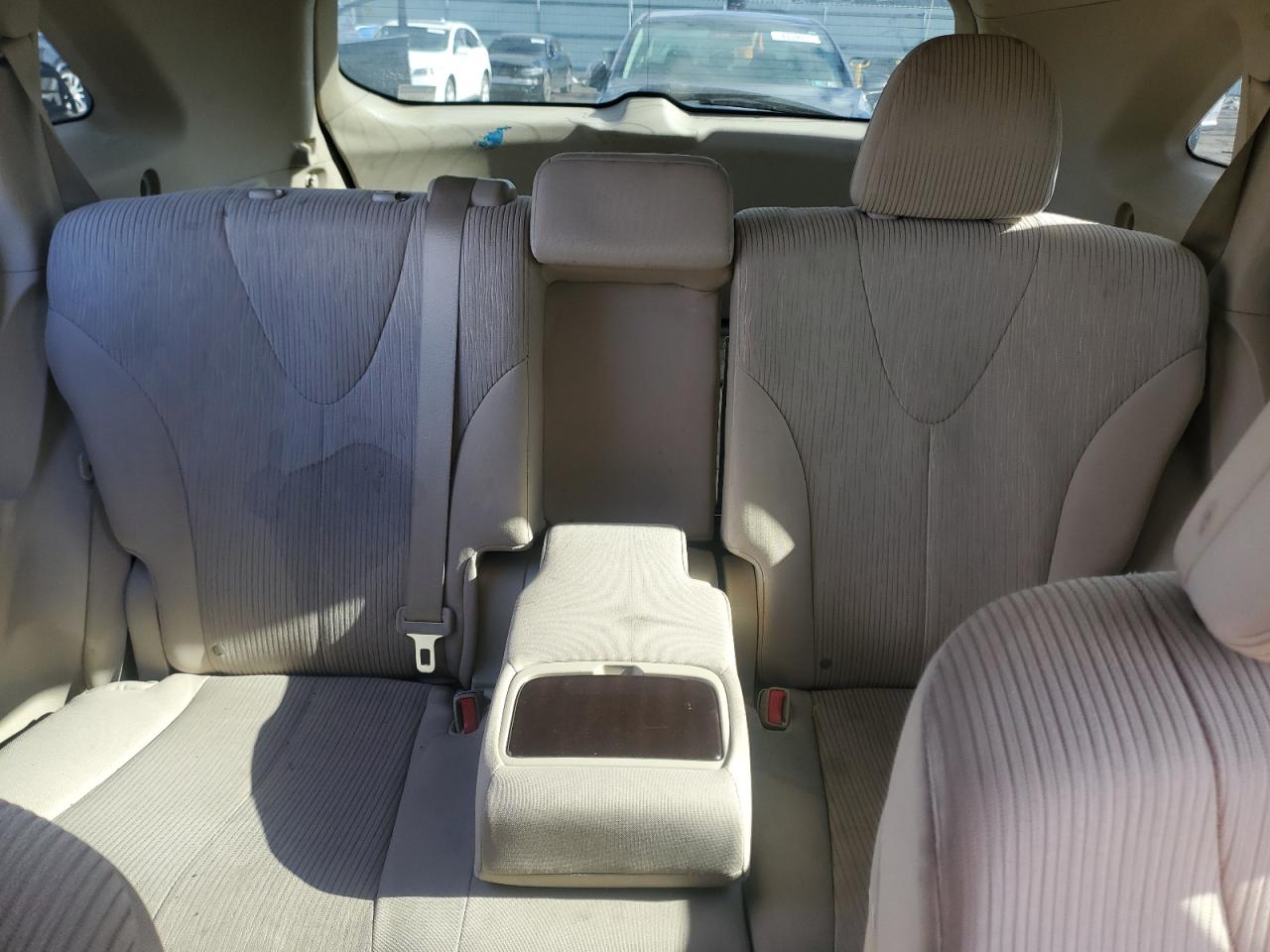 2011 Toyota Venza - Image 10