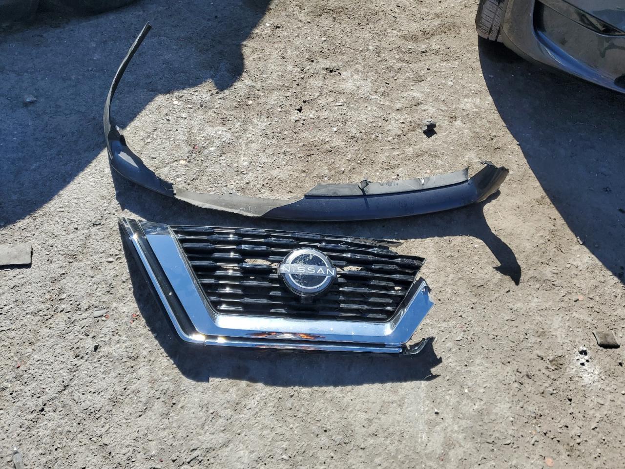 2010 Nissan Altima - Image 12