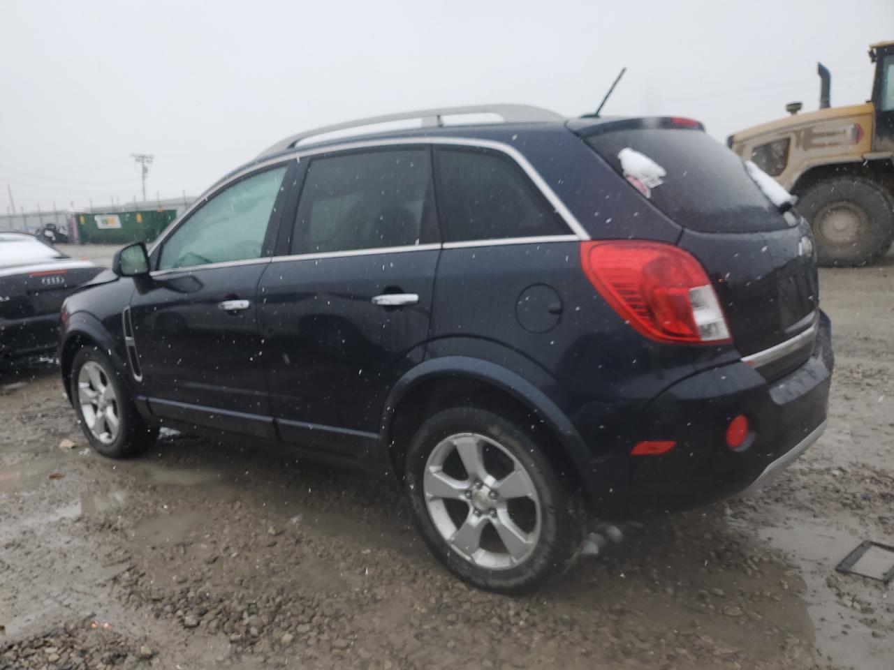 2014 Chevrolet Captiva - Image 2