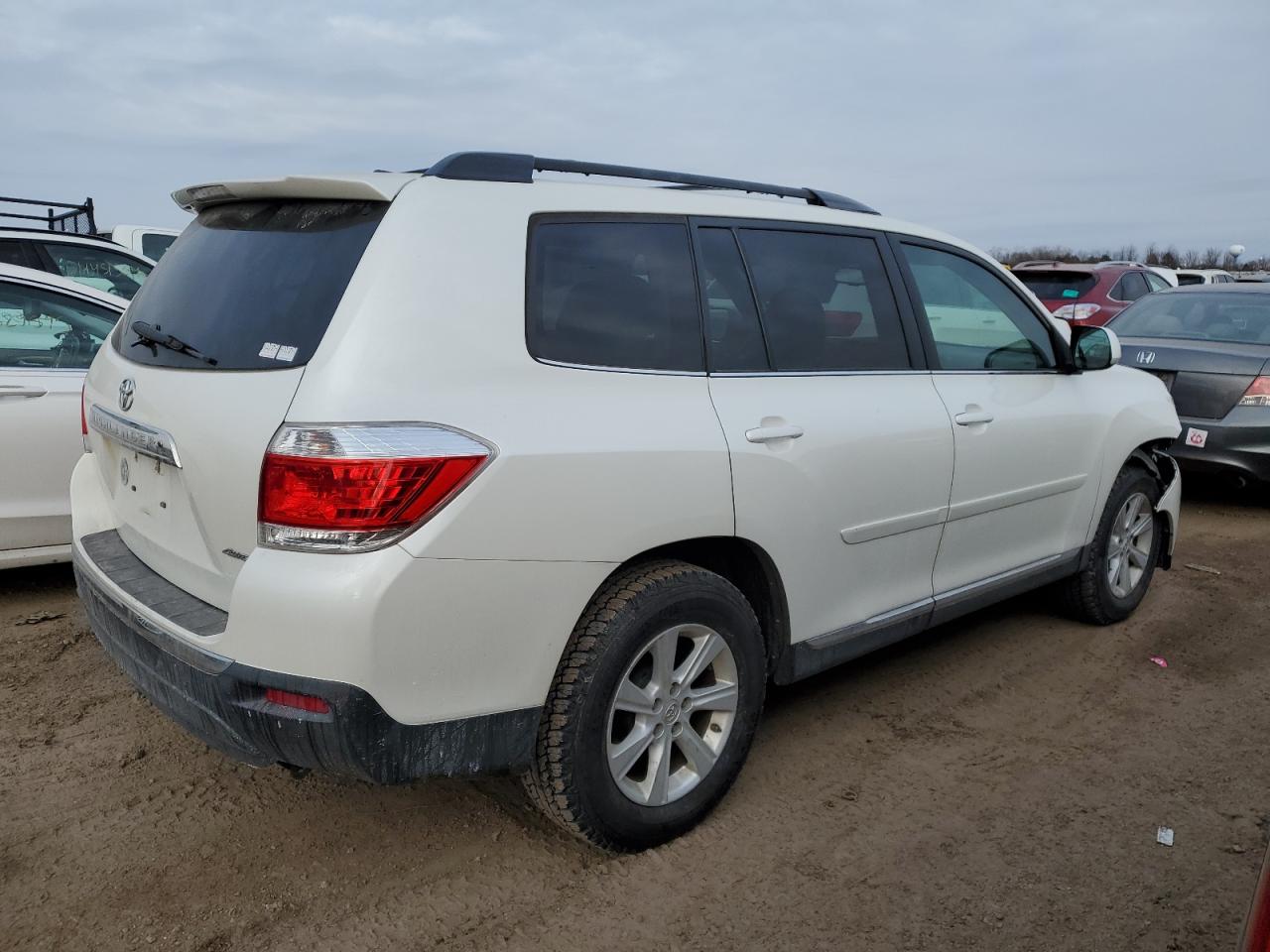 2011 Toyota Highlander - Image 3