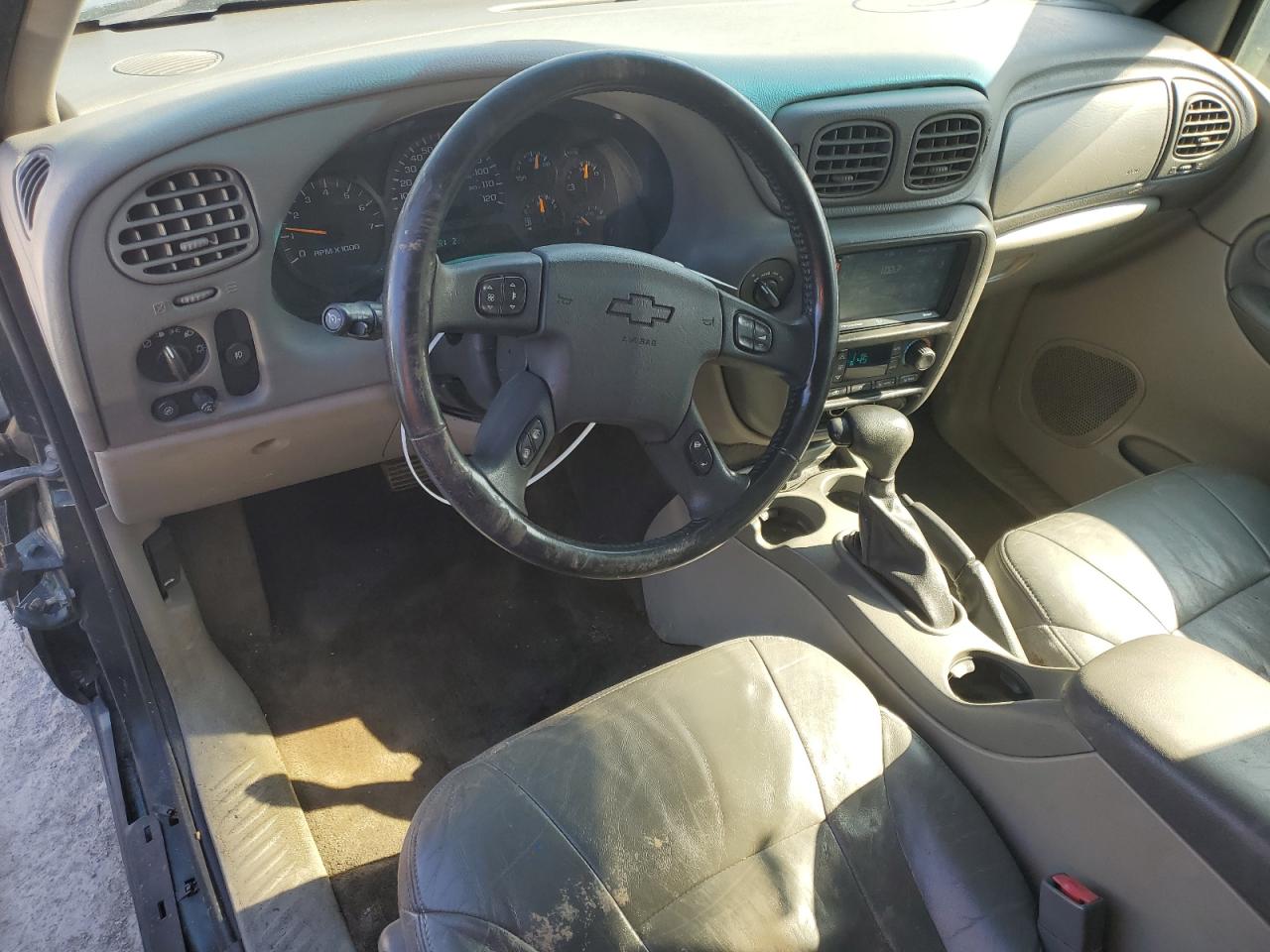2003 Chevrolet TrailBlazer - Image 8