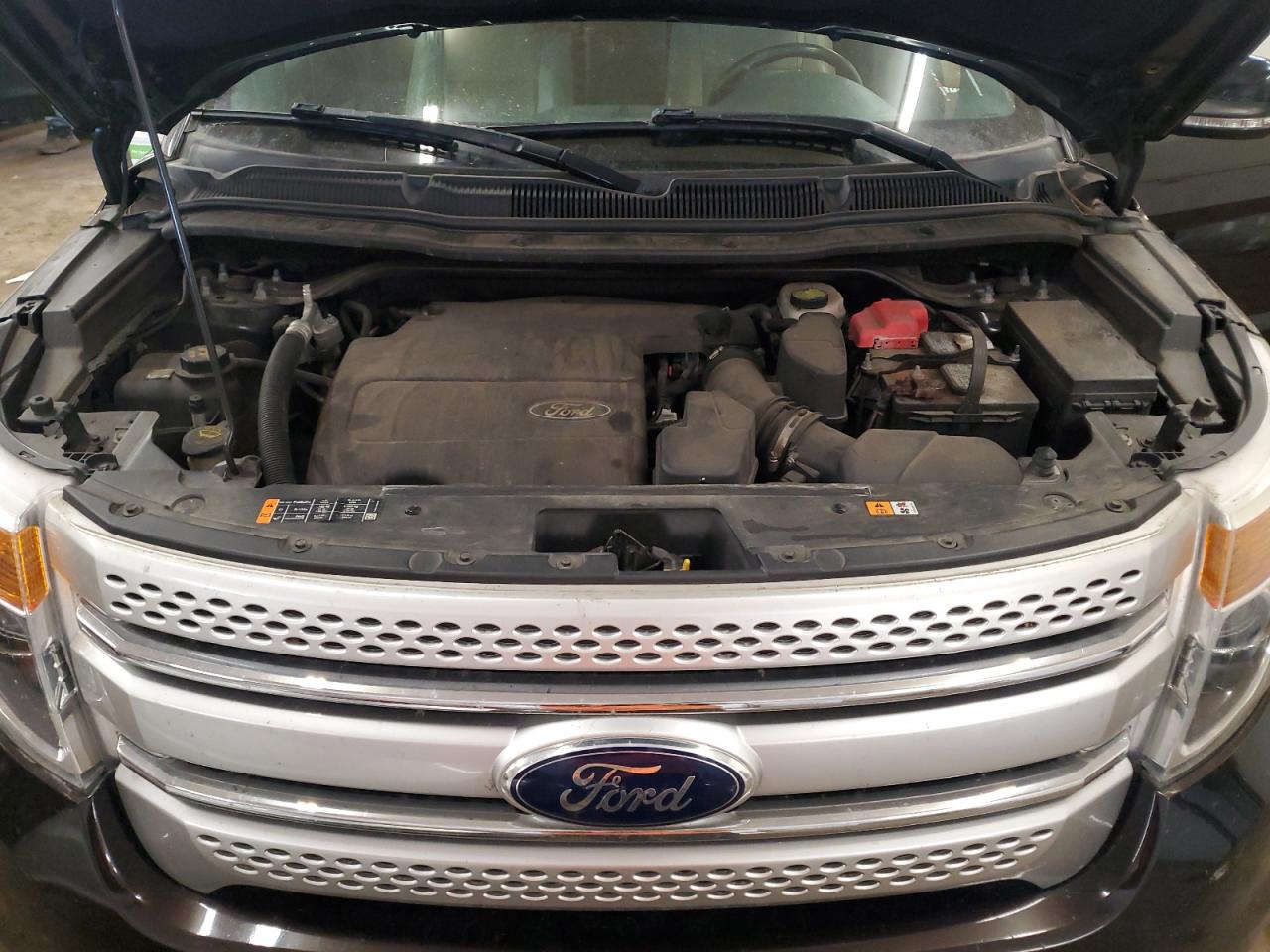 2014 Ford Explorer - Image 12