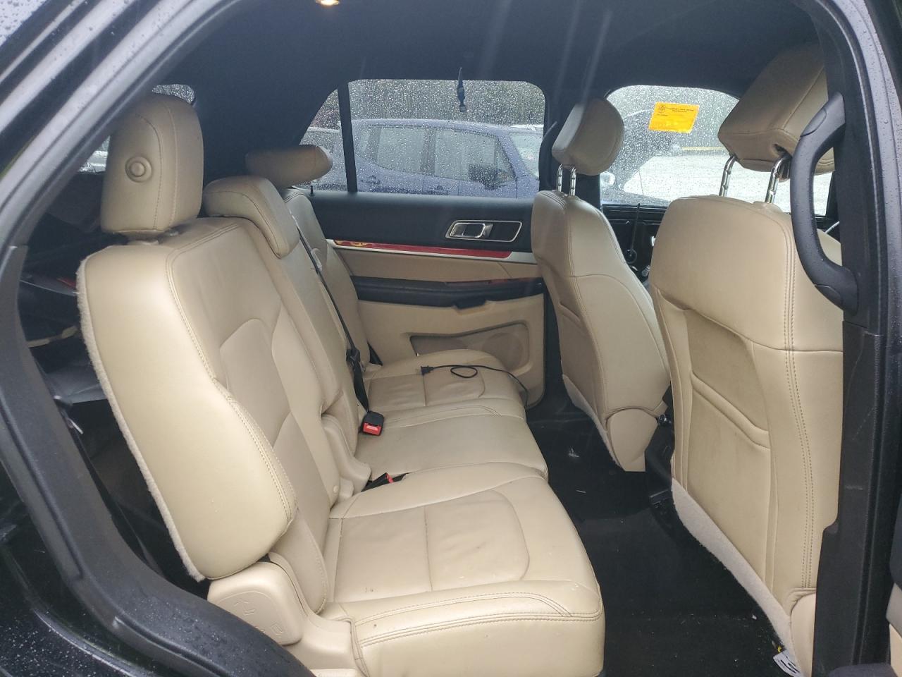 2016 Ford Explorer - Image 13
