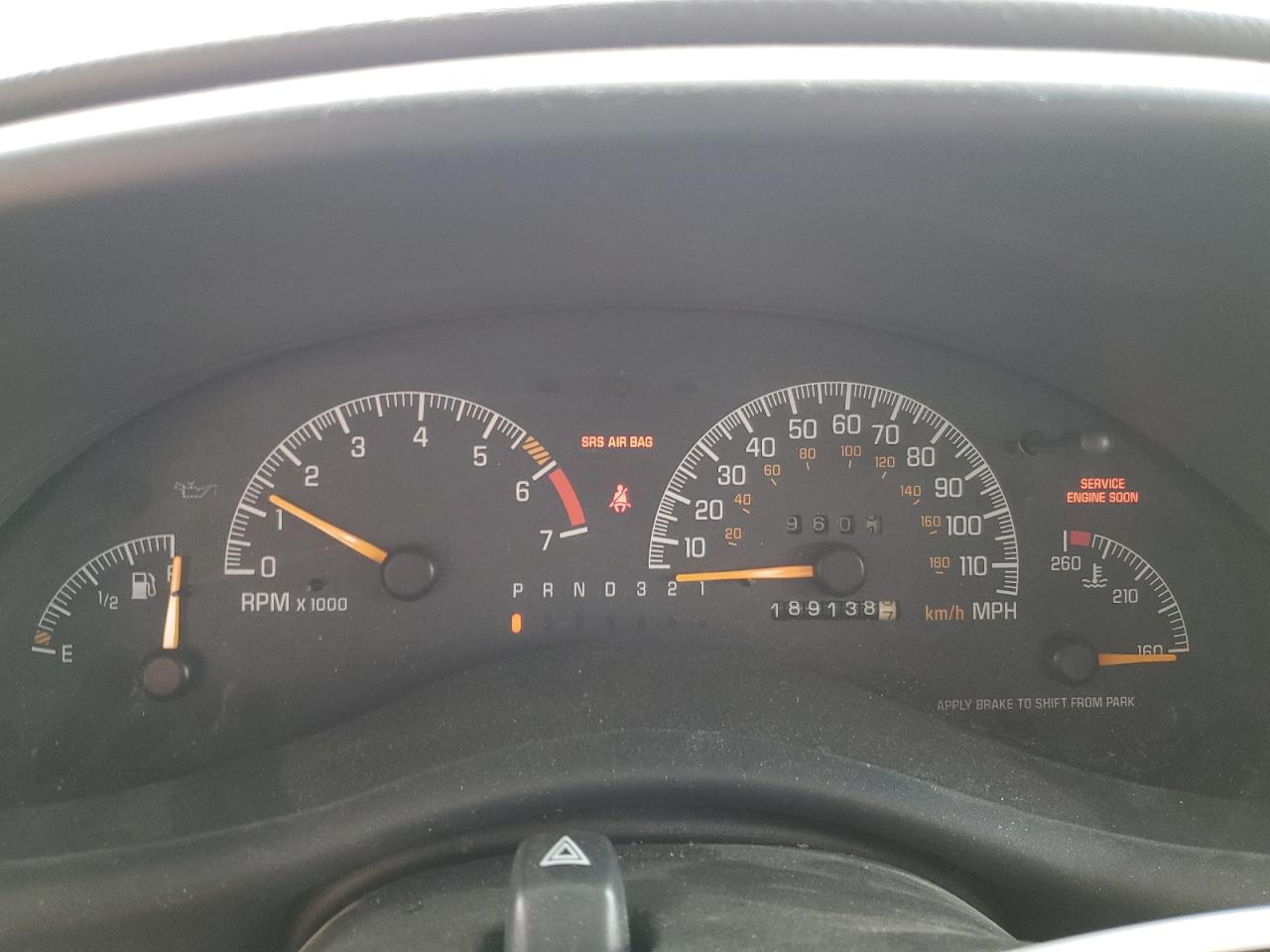 2001 Pontiac Grand Prix - Image 9