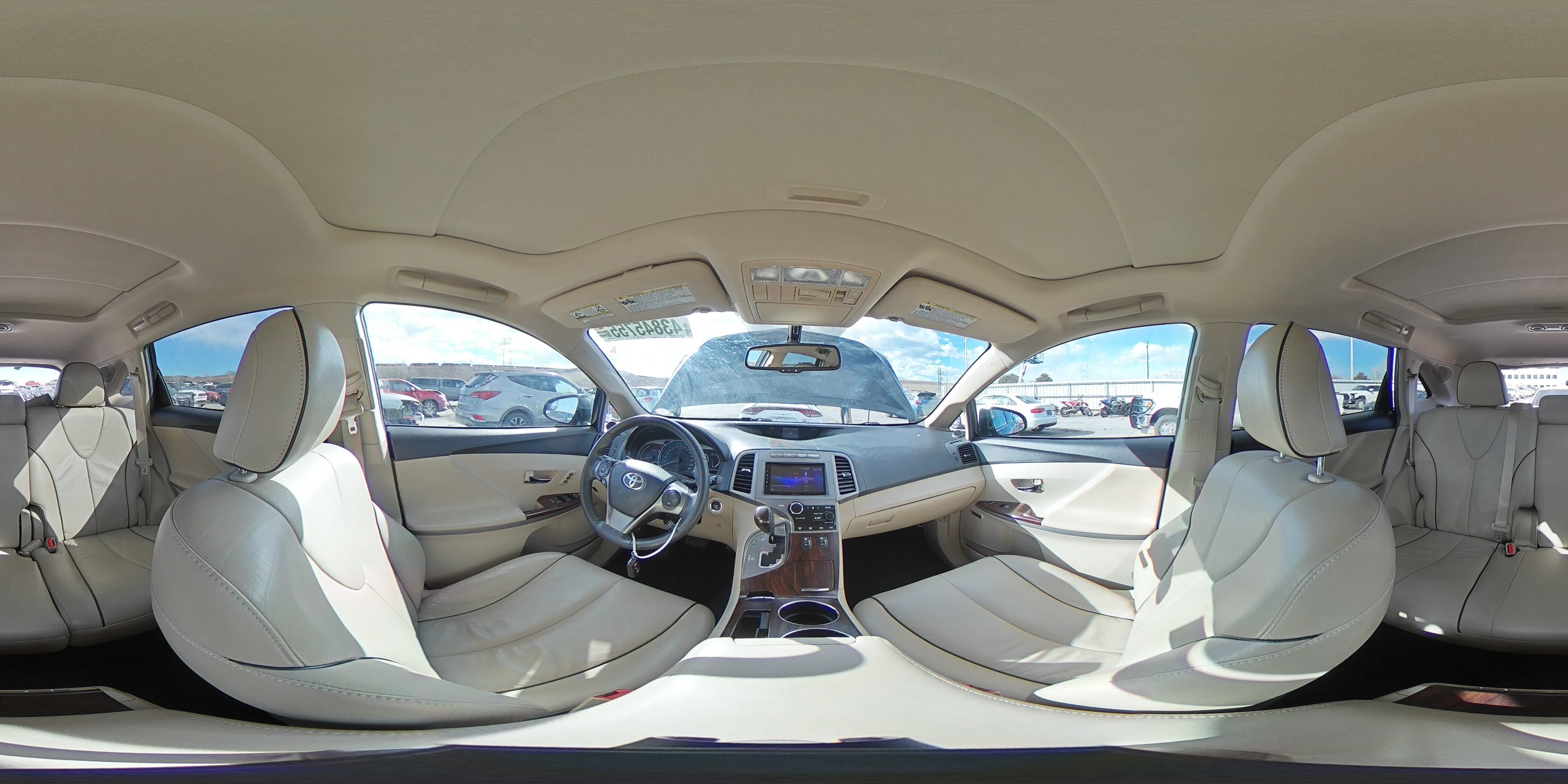 2013 Toyota Venza - Image 15