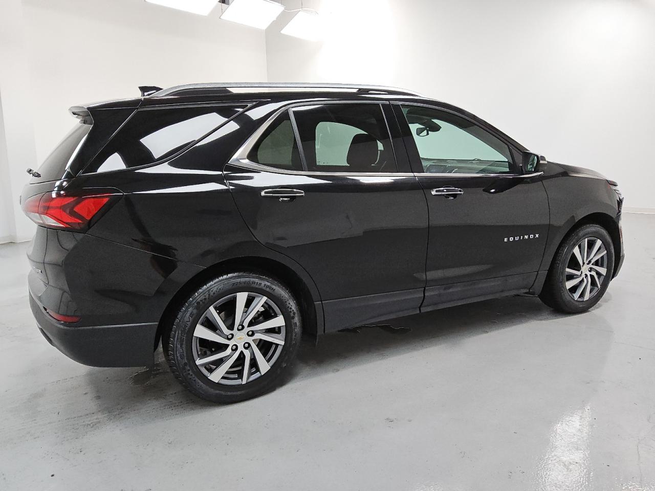 2022 Chevrolet Equinox - Image 3