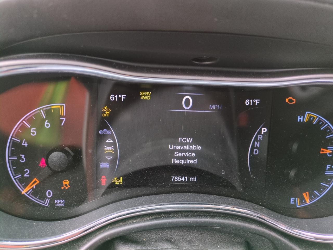 2018 Jeep Grand Cherokee - Image 9