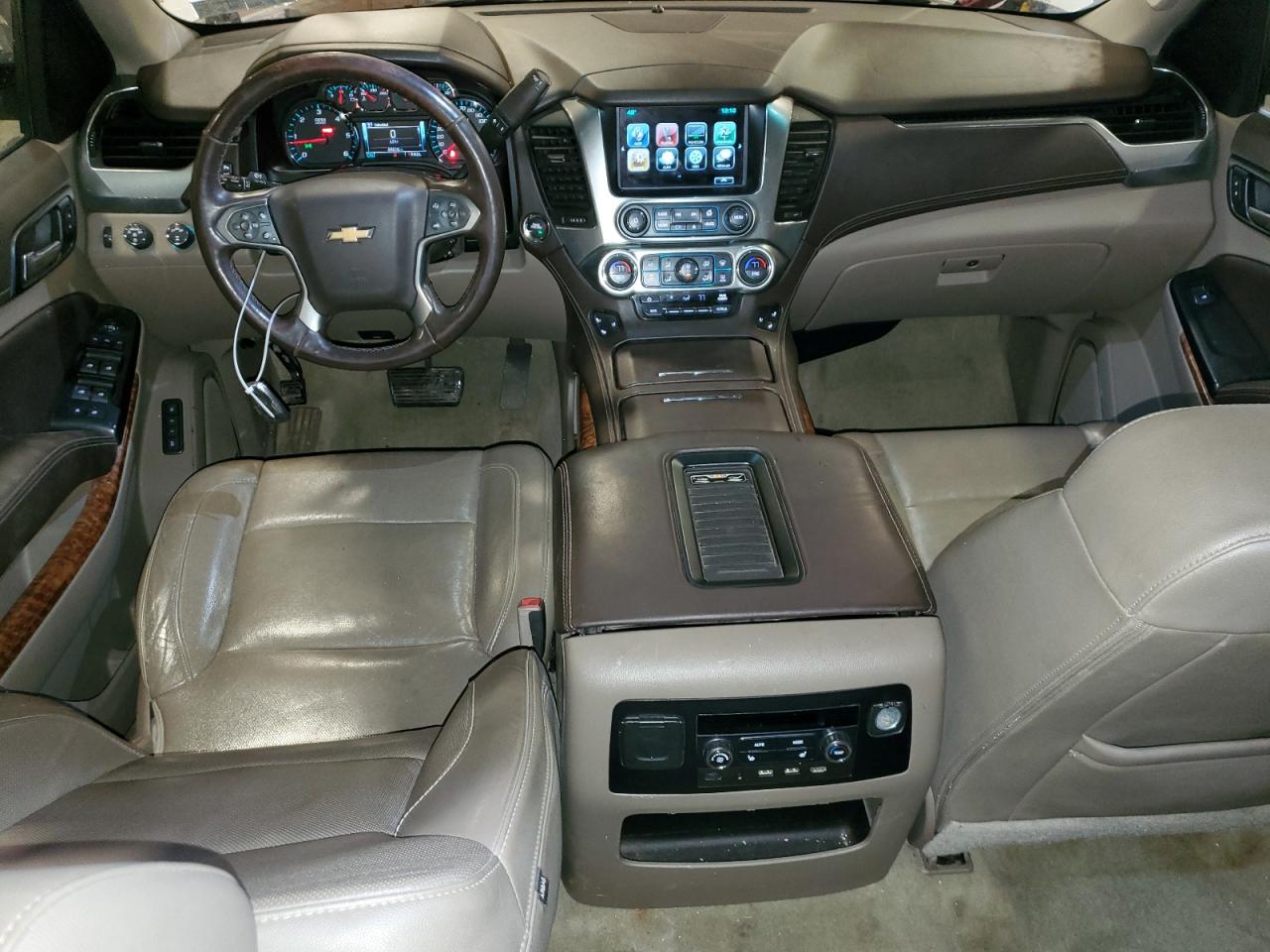 2017 Chevrolet Suburban - Image 8