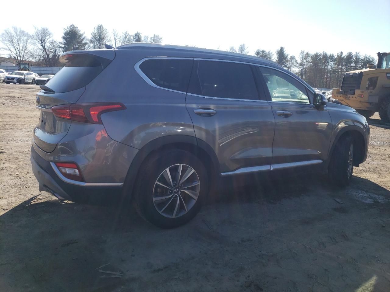 2019 Hyundai Santa Fe - Image 3