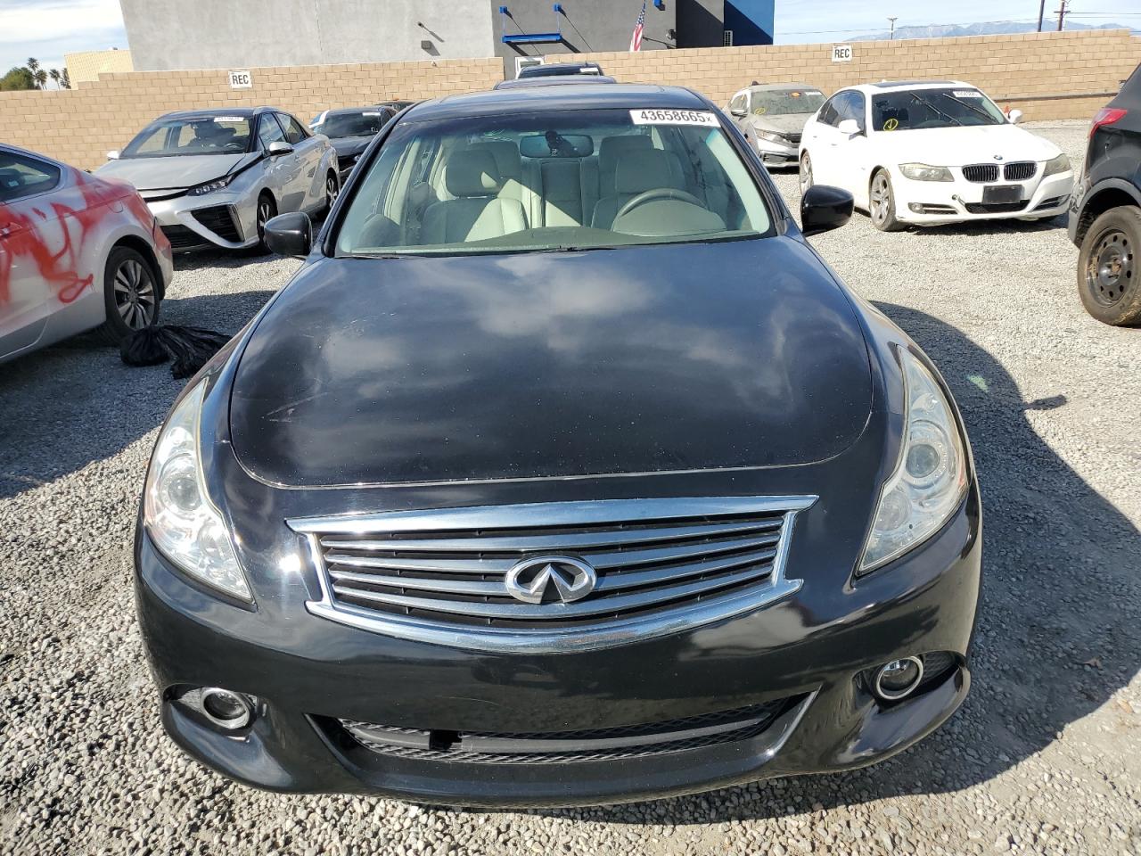 2011 Infiniti G - Image 5