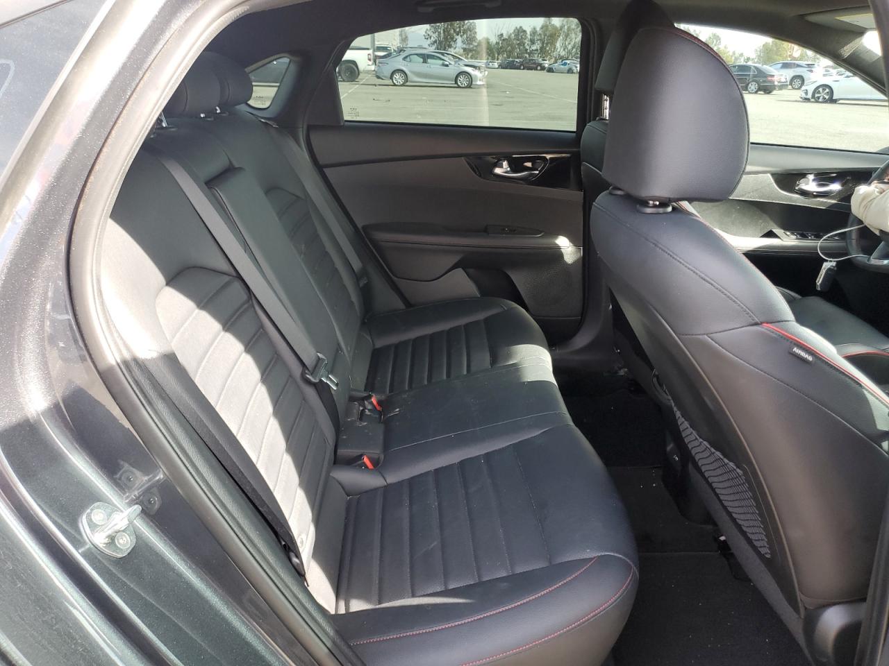 2023 Kia Forte - Image 10