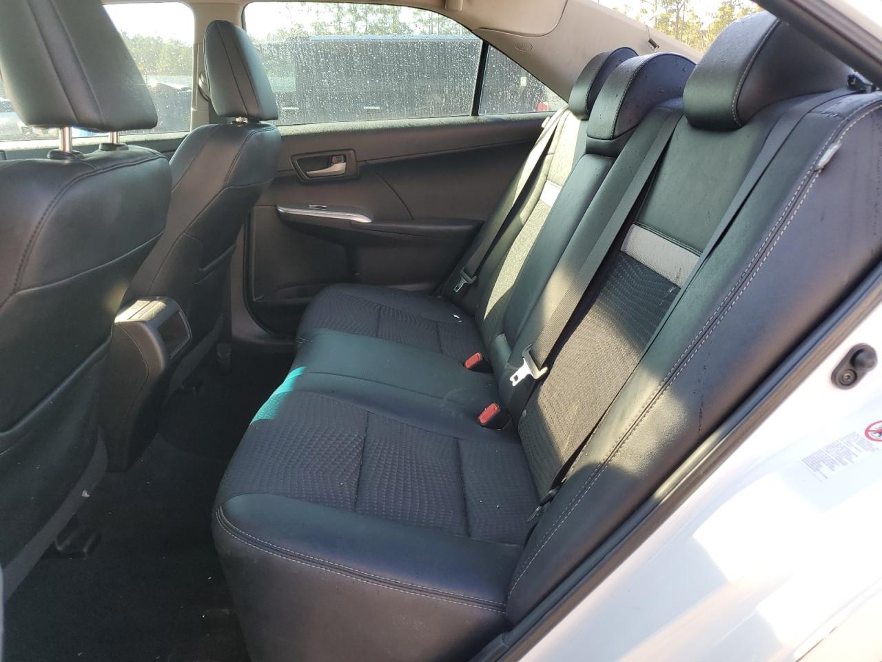 2014 Toyota Camry - Image 10