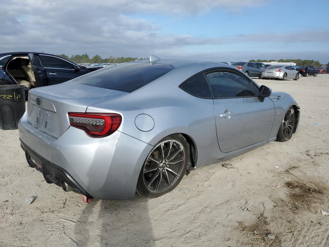 2017 Toyota GT86 - Image 3