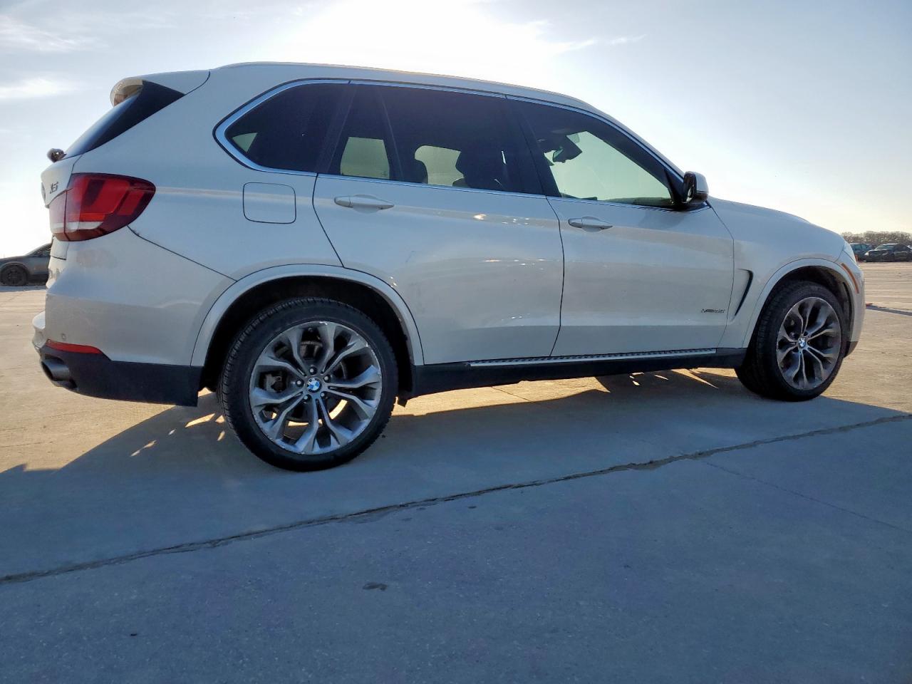 2015 BMW X5 - Image 3