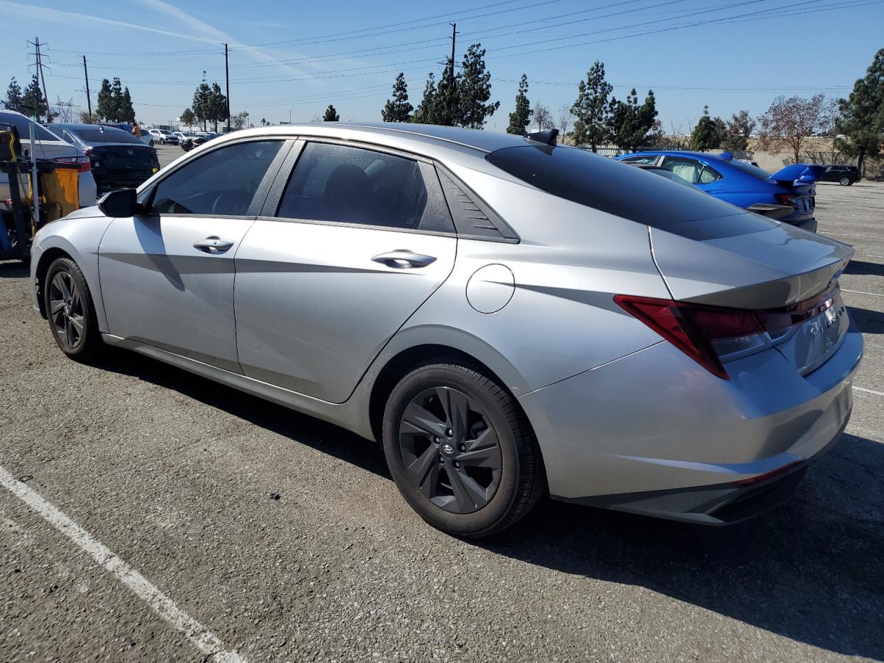 2021 Hyundai Elantra - Image 2