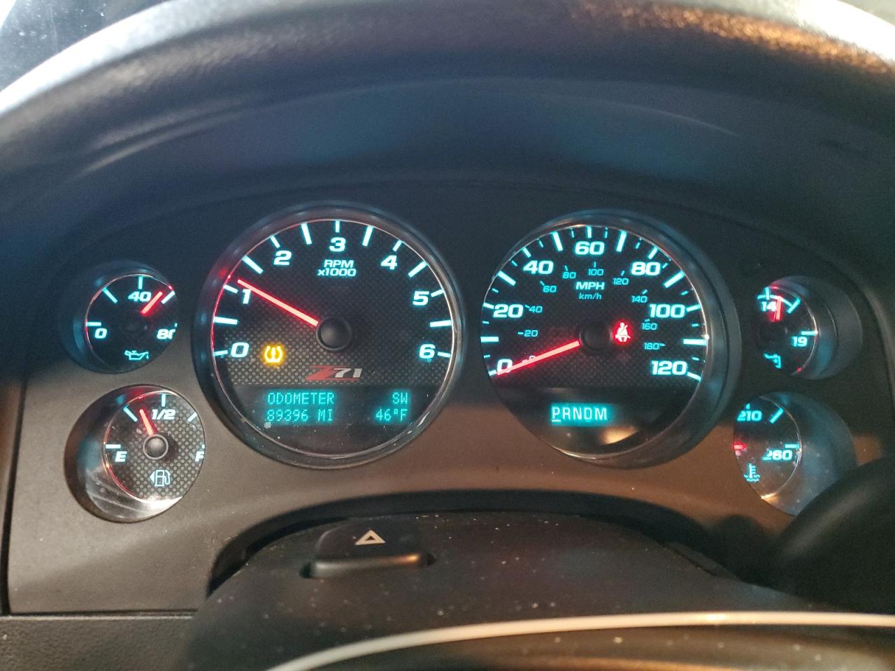 2013 Chevrolet Avalanche - Image 9