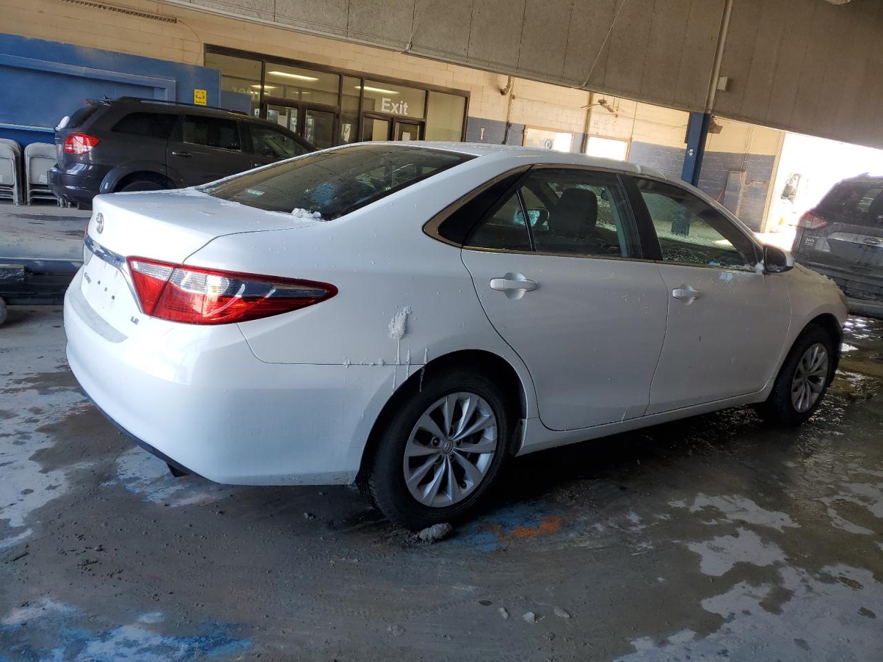 2016 Toyota Camry - Image 3