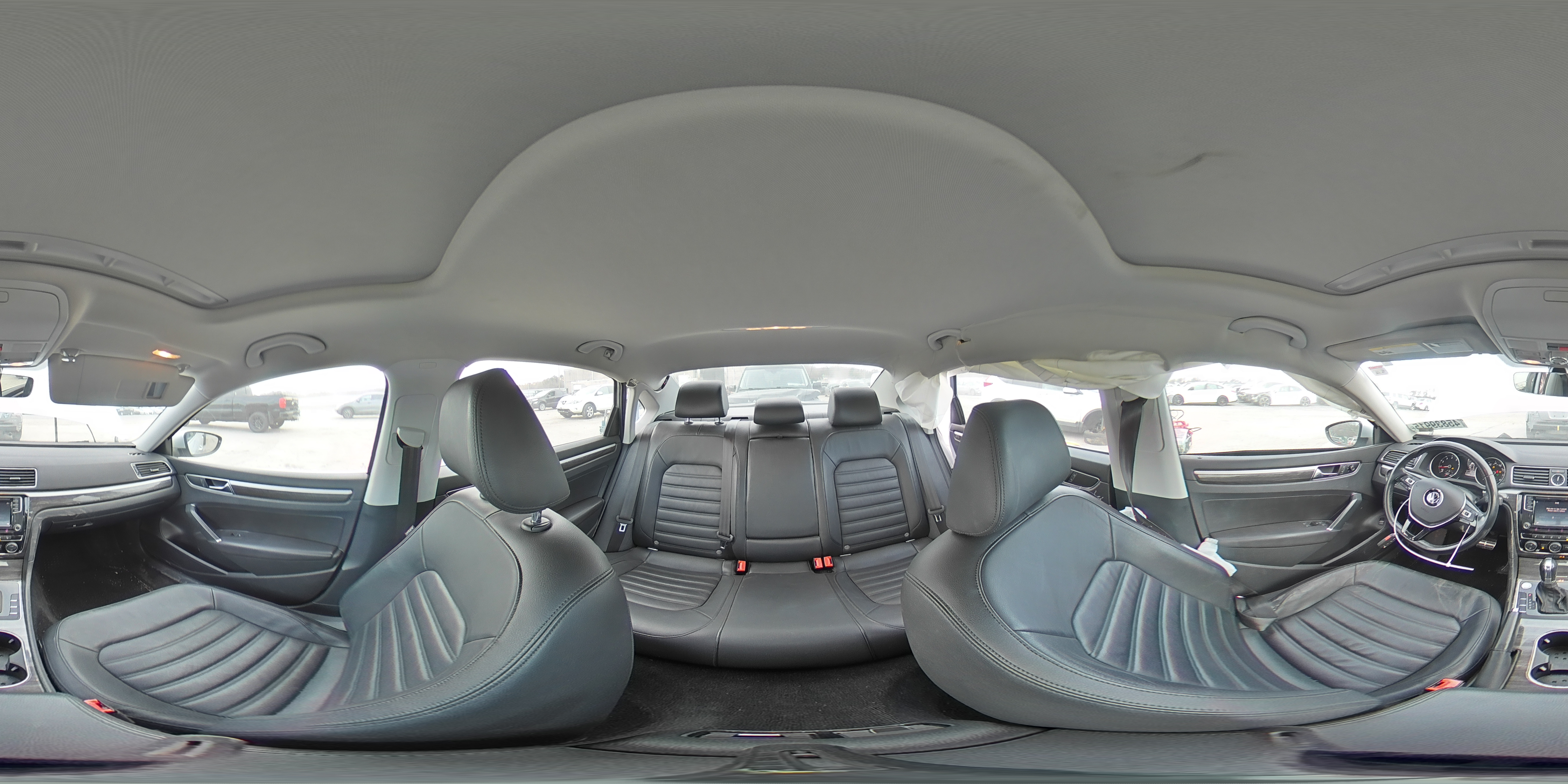 2016 Volkswagen Passat - Image 13