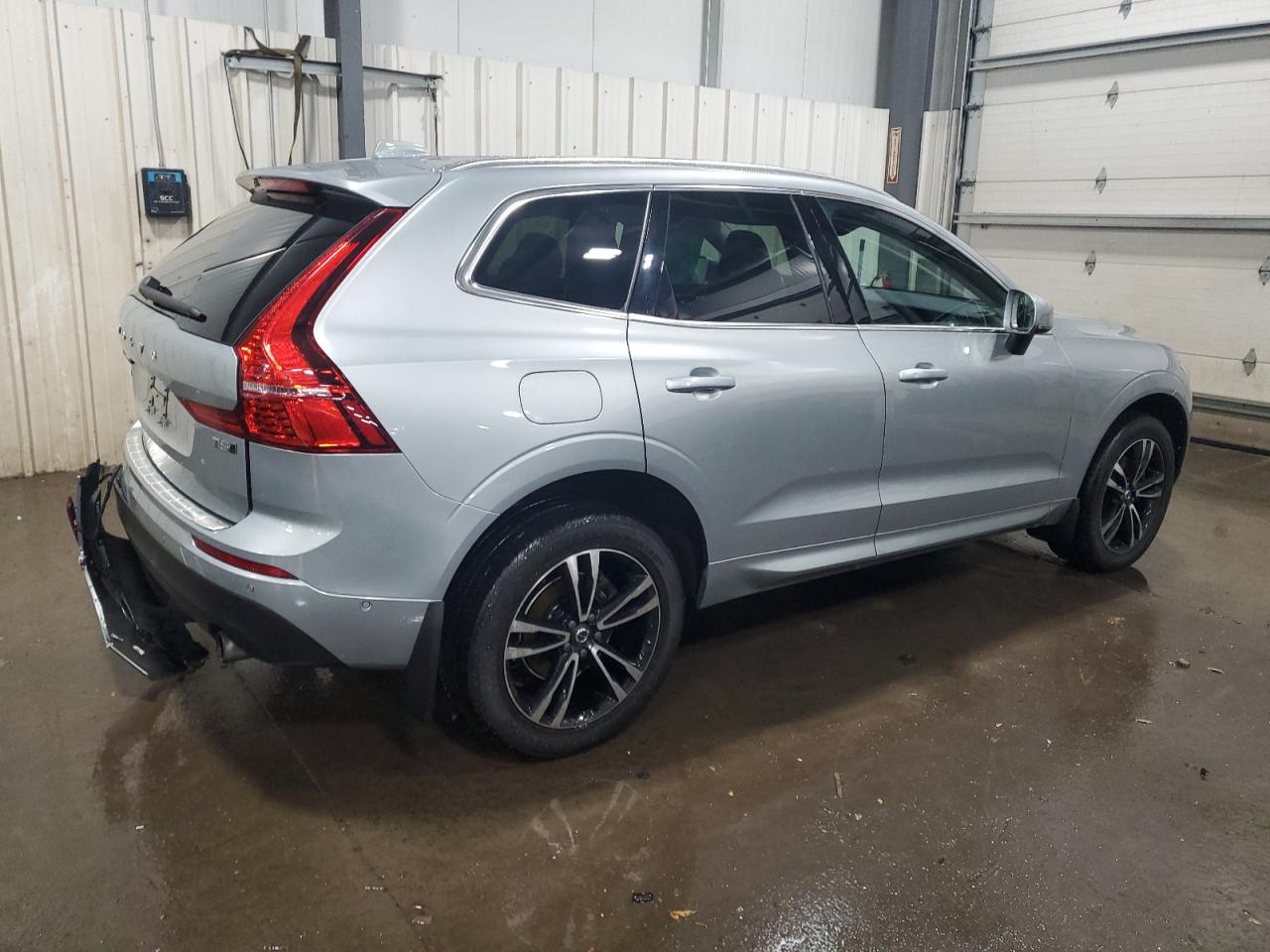2018 Volvo XC60 - Image 3