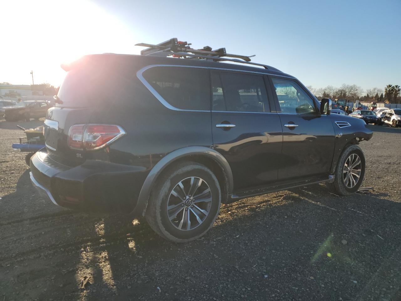2017 Nissan Armada - Image 3