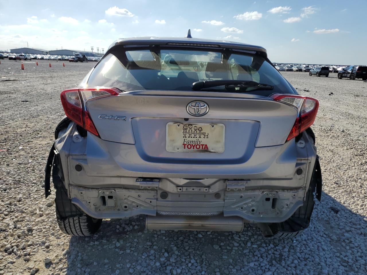 2018 Toyota C-HR - Image 6
