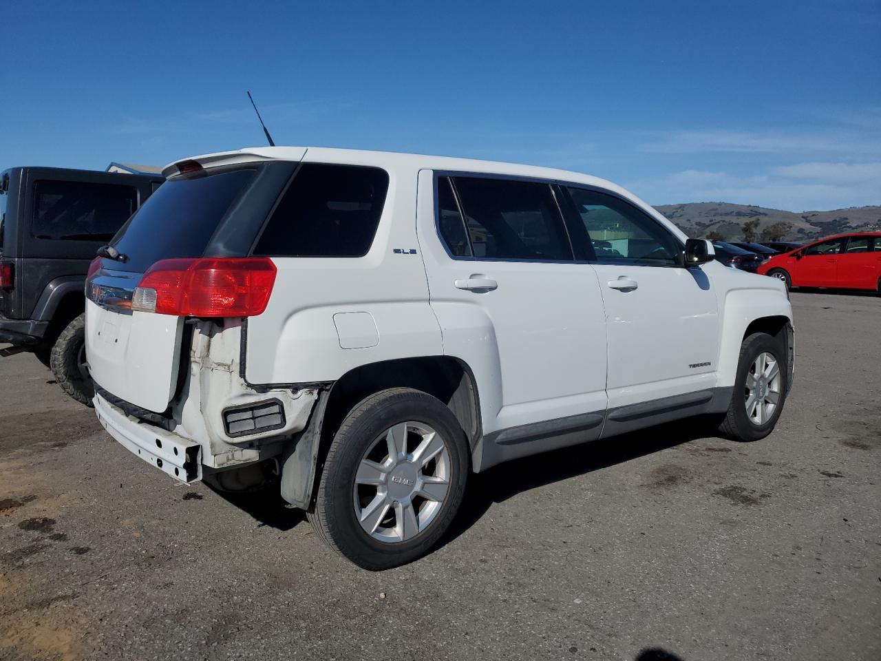 2011 GMC Terrain - Image 3