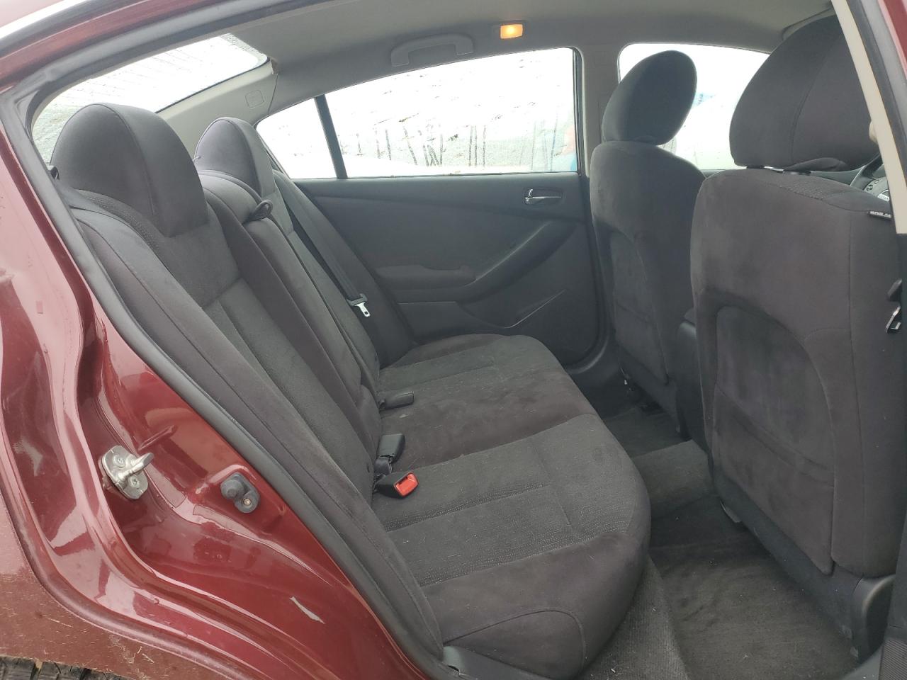 2012 Nissan Altima - Image 10