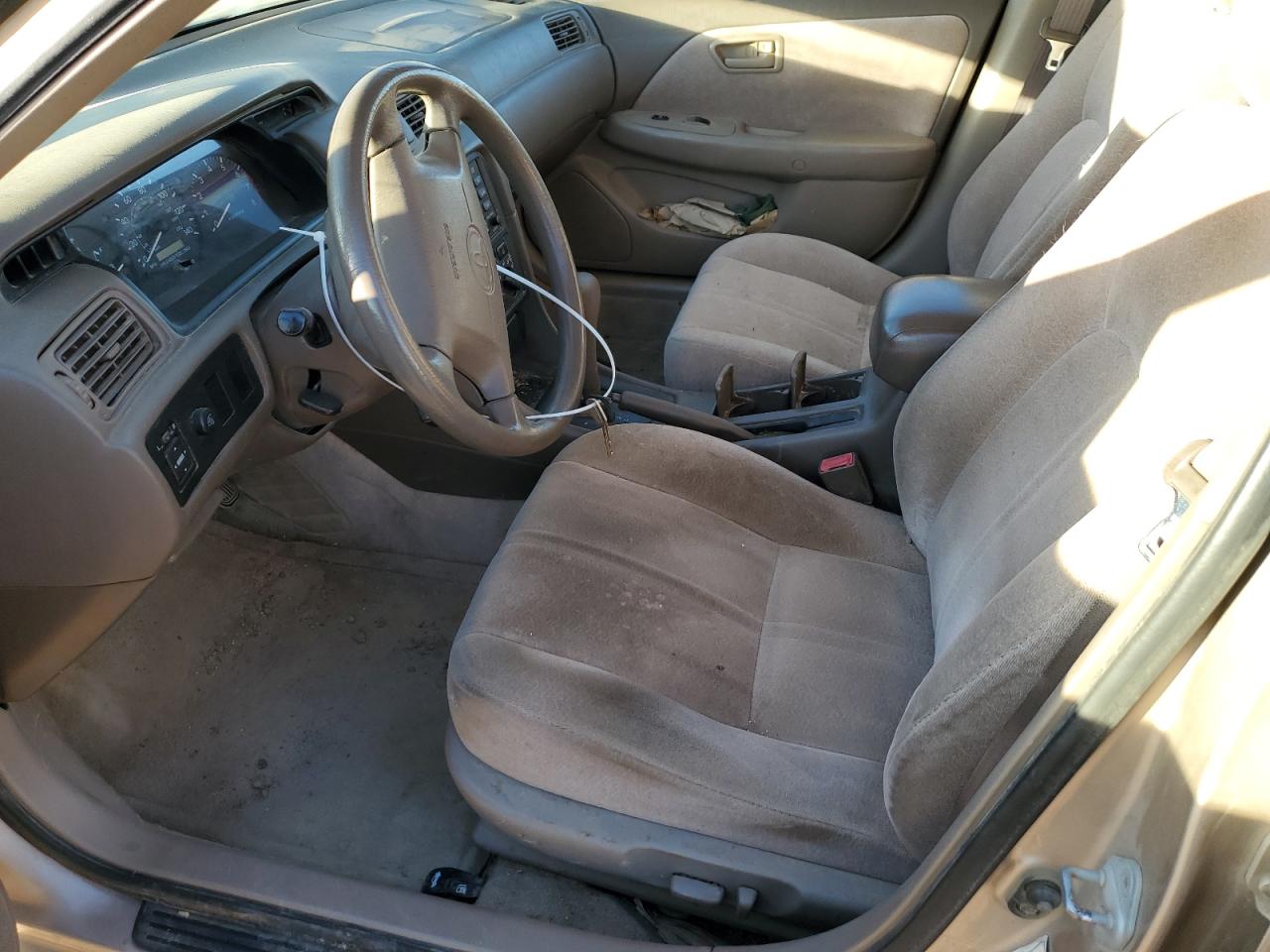 1999 Toyota Camry - Image 7