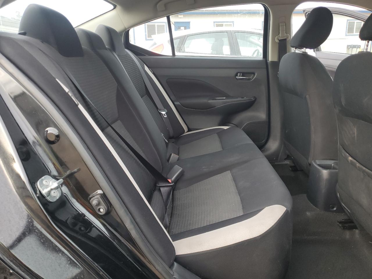 2021 Nissan Versa - Image 10