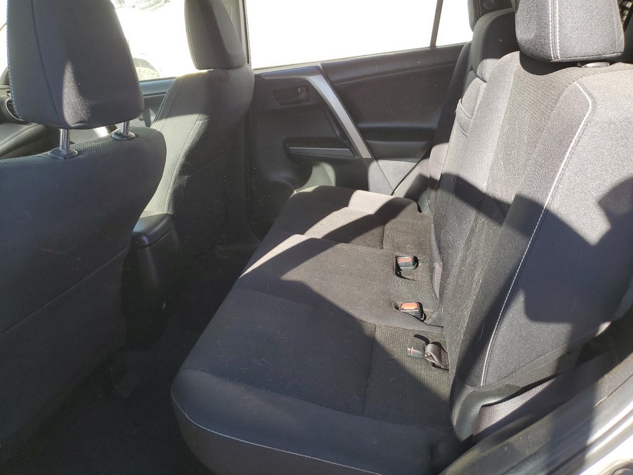 2018 Toyota RAV 4 - Image 10
