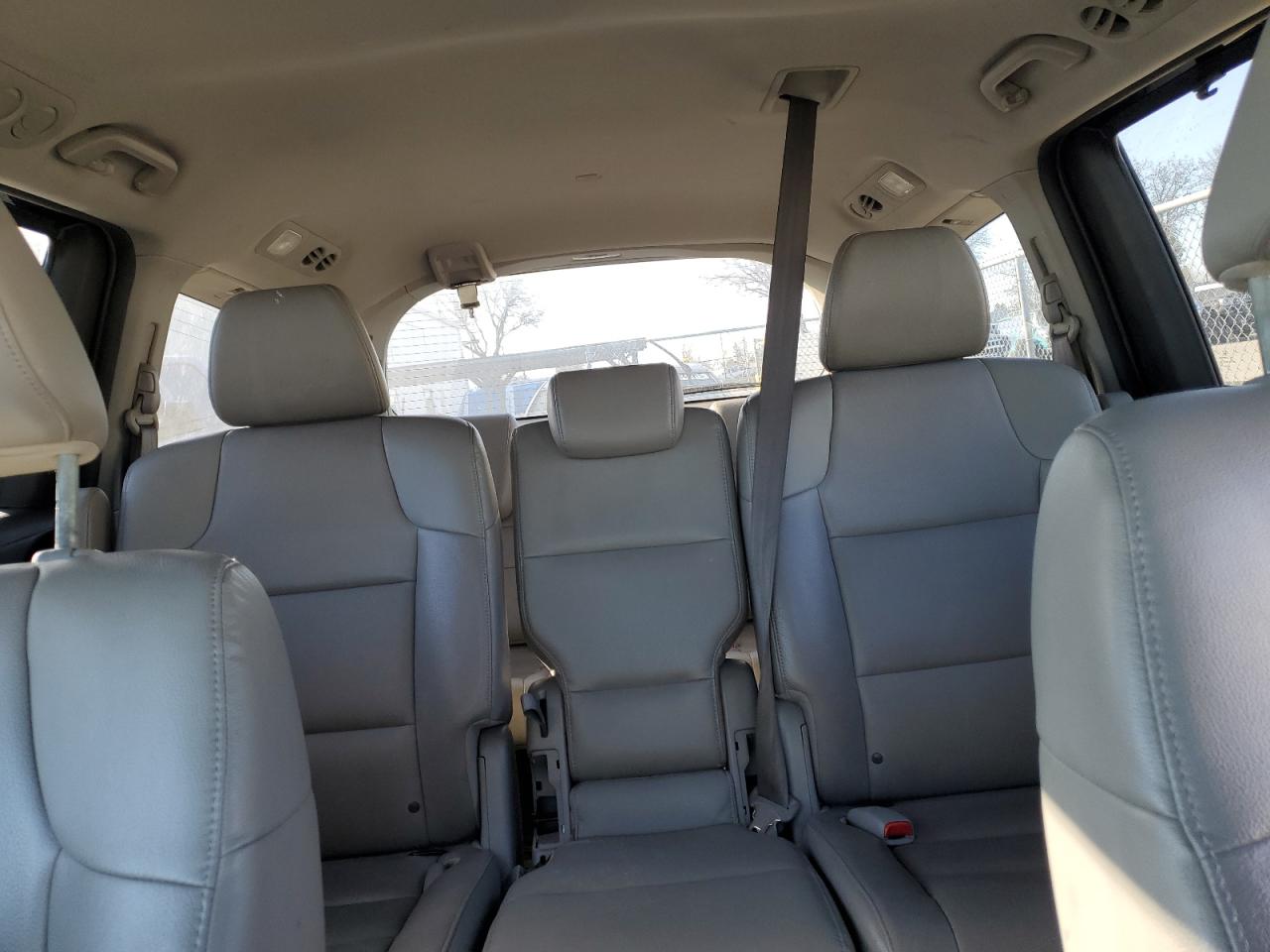 2014 Honda Odyssey - Image 10