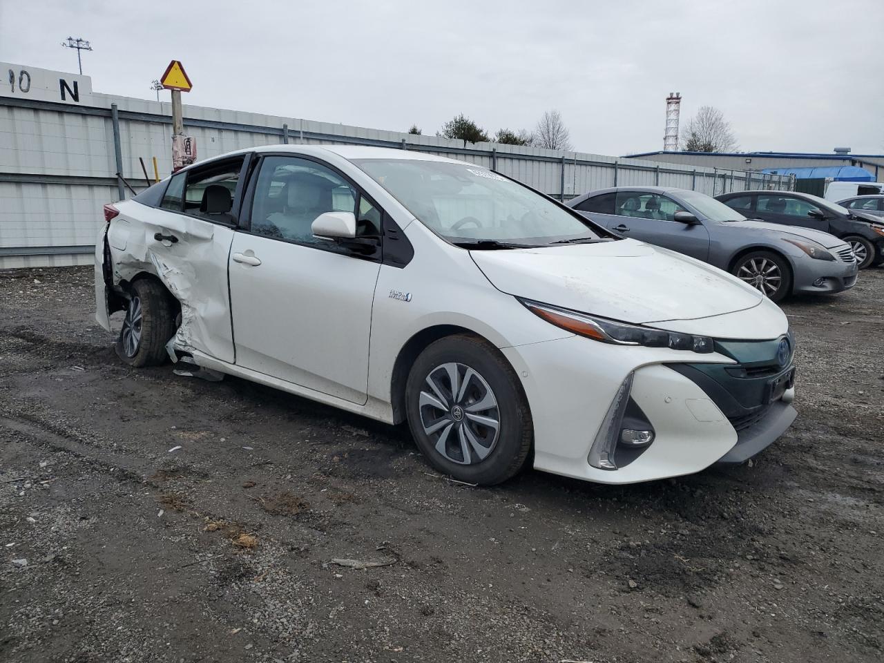 2017 Toyota Prius - Image 4