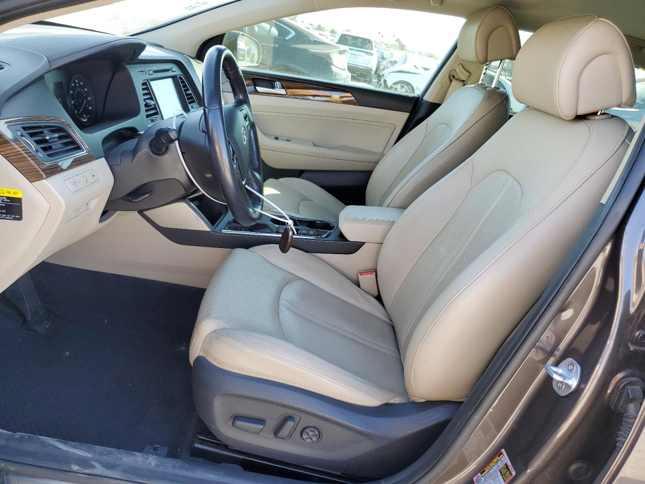 2017 Hyundai Sonata - Image 7