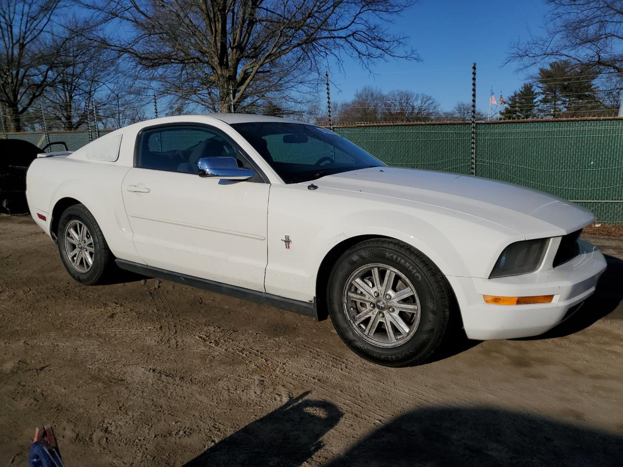 2008 Ford Mustang - Image 4