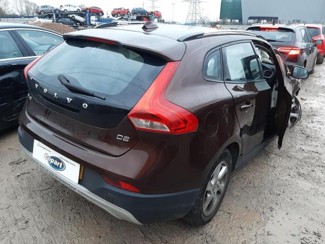 2015 VOLVO V40 CROSS